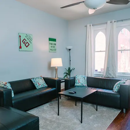 Monopoly - Prime-Location - Walkable - Sleeps 6 Apartment